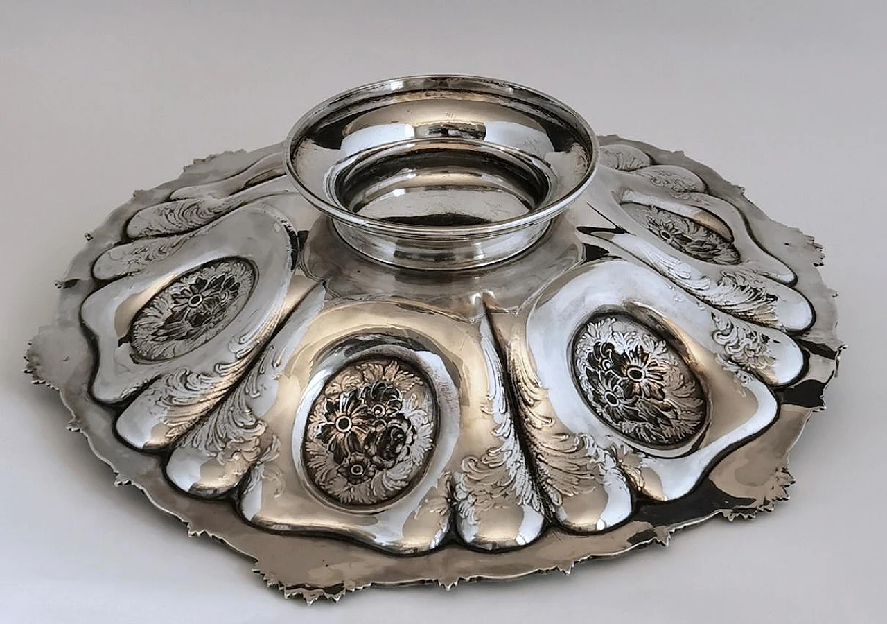 Victorian chiselled and engraved 925 silver basket, late 19th century 19