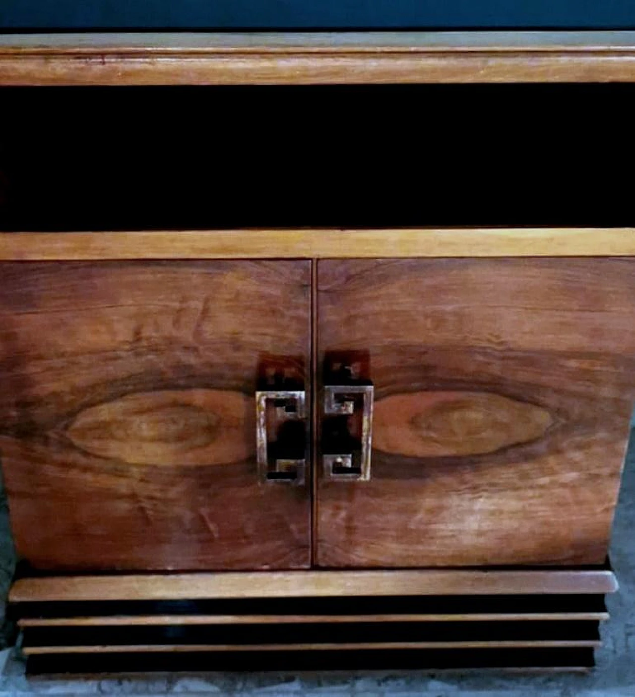 Pair of Art Deco bedside tables in walnut with black glass top, 1930s 14