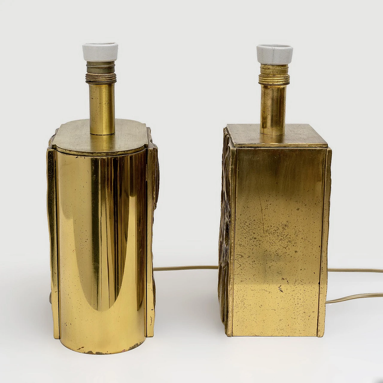 Pair of brass table lamps attributed to Angelo Brotto, 1960s 3