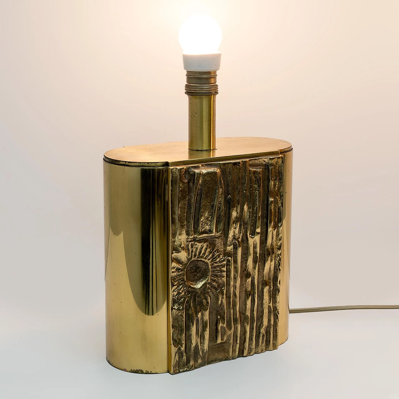 Pair of brass table lamps attributed to Angelo Brotto, 1960s 15