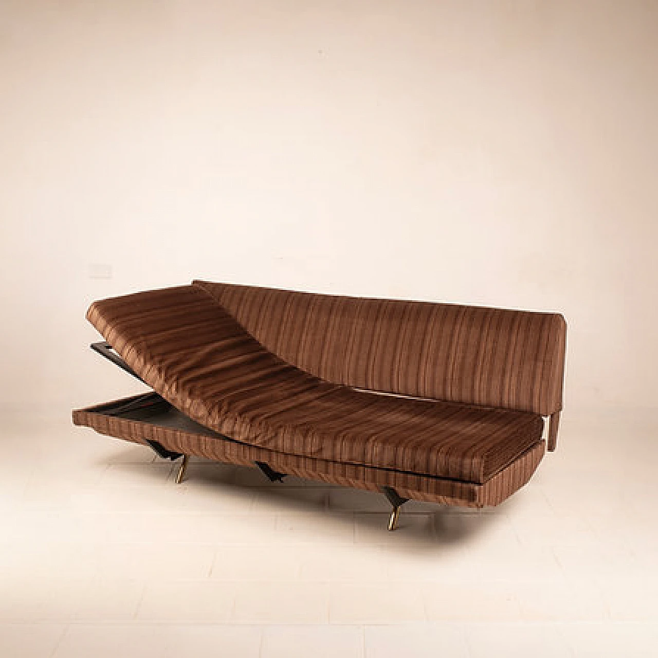 Velvet and brass convertible sofa by Pizzetti, 1950s 14