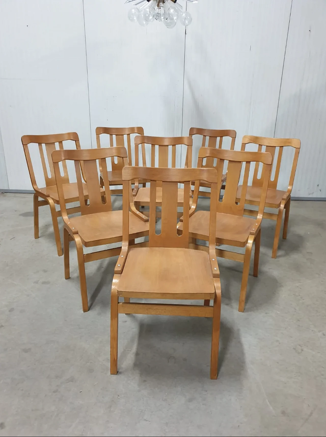 Ton bentwood dining chair, 1970s 10