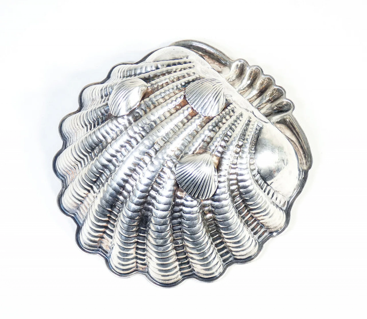 Ciotola a conchiglia in argento 800 di Rino Greggio, anni '50 10