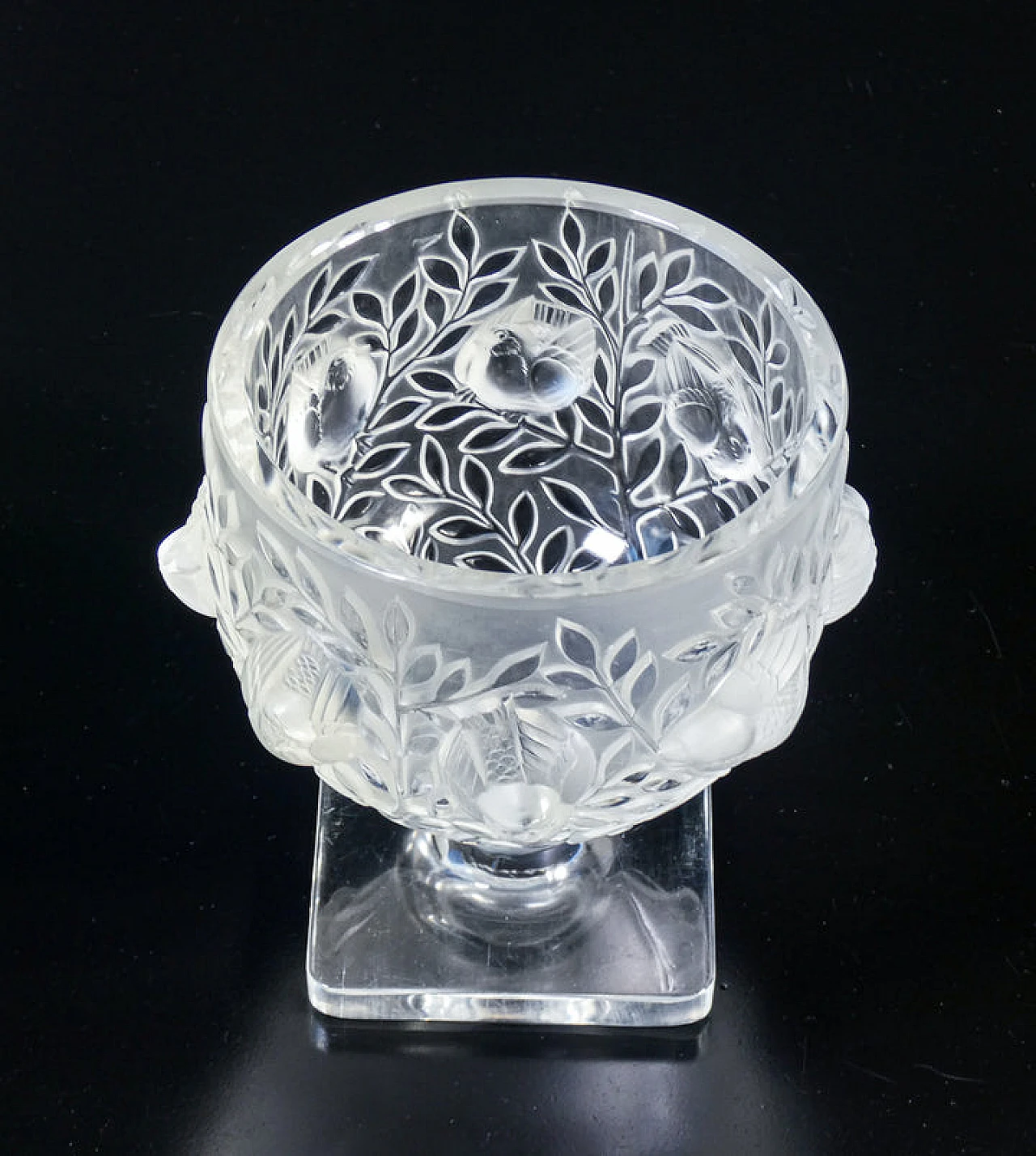 Frosted crystal Elisabeth vase by Marc Lalique, 1960s 5