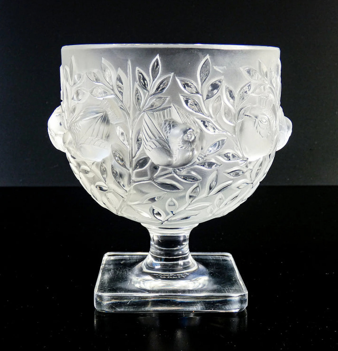 Frosted crystal Elisabeth vase by Marc Lalique, 1960s 8