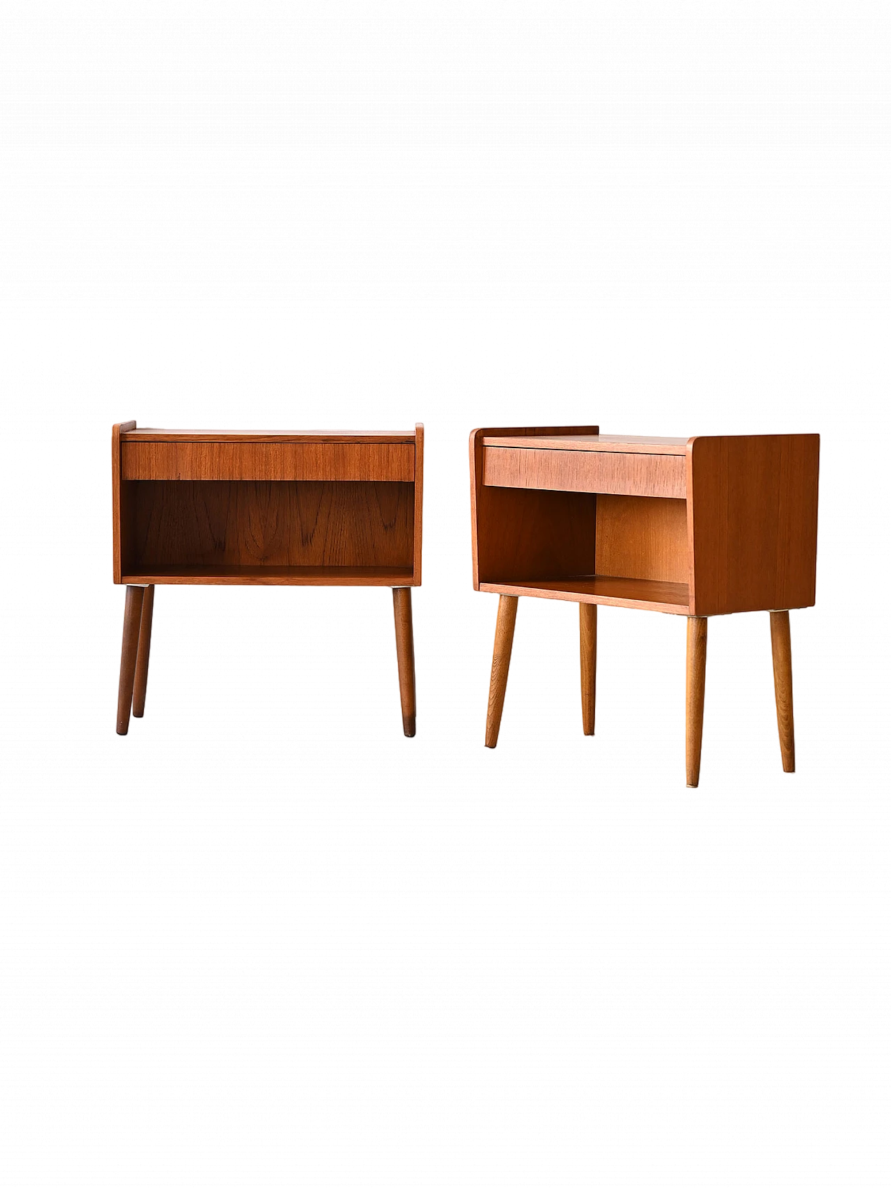 Coppia di comodini scandinavi in teak con vano a giorno, anni '60 10