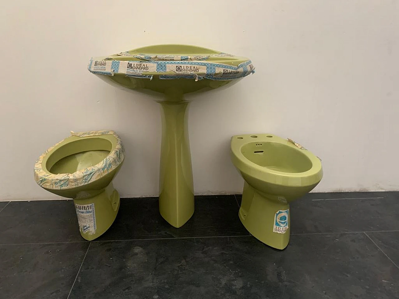 Ellisse green washbasin, bidet and toilet  by Ideal Standard, 1970s 21