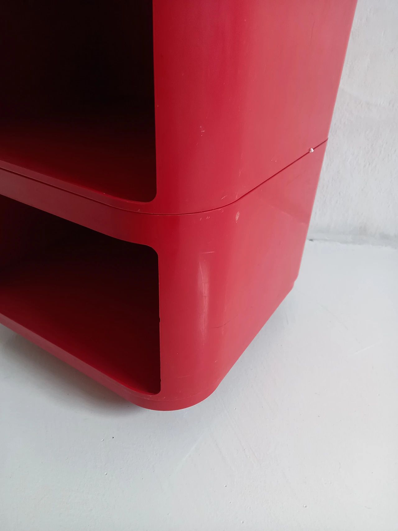 Red bedside table by Anna Castelli Ferrieri for Kartell, 1970s 4