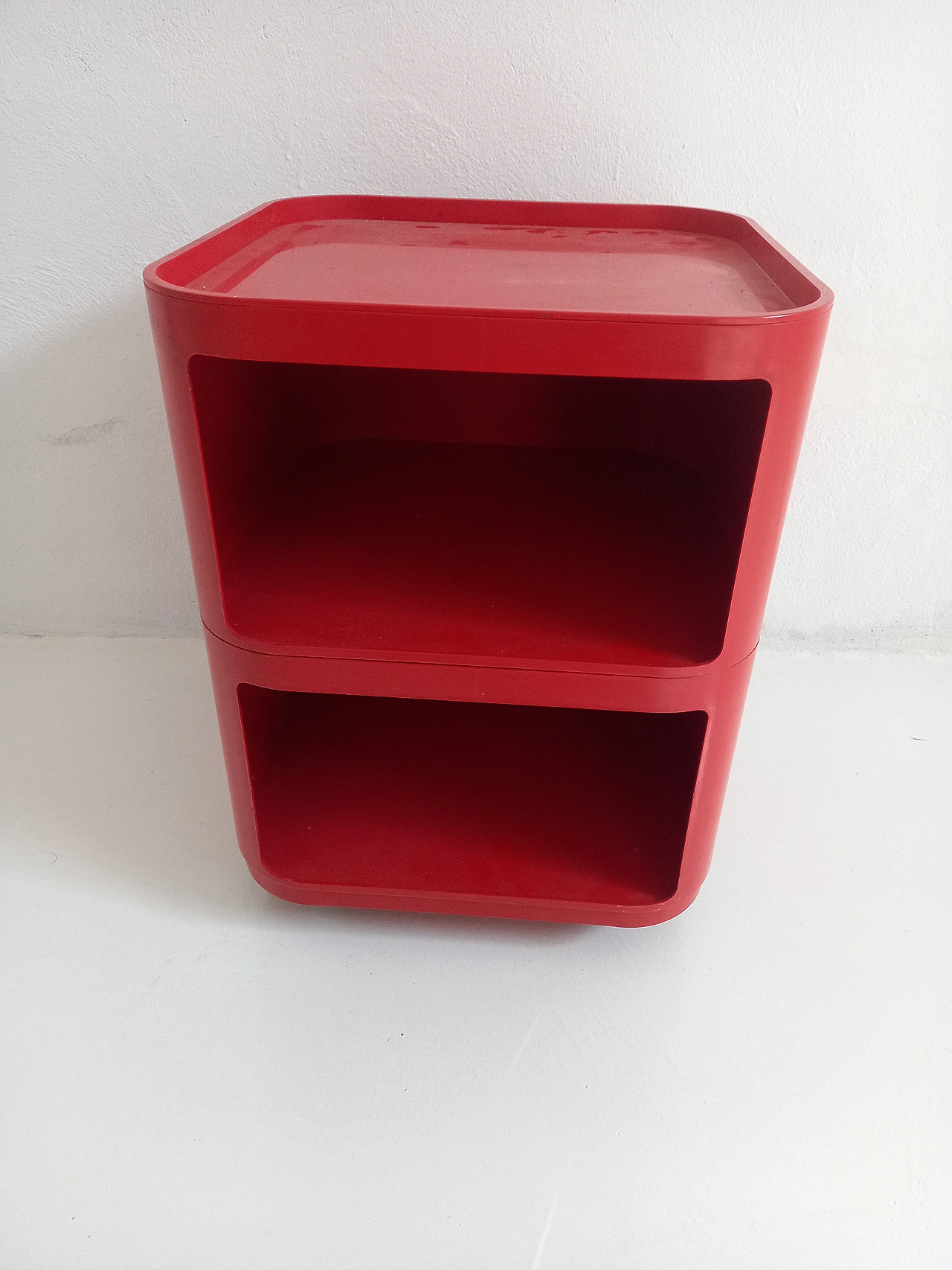 Red bedside table by Anna Castelli Ferrieri for Kartell, 1970s 7