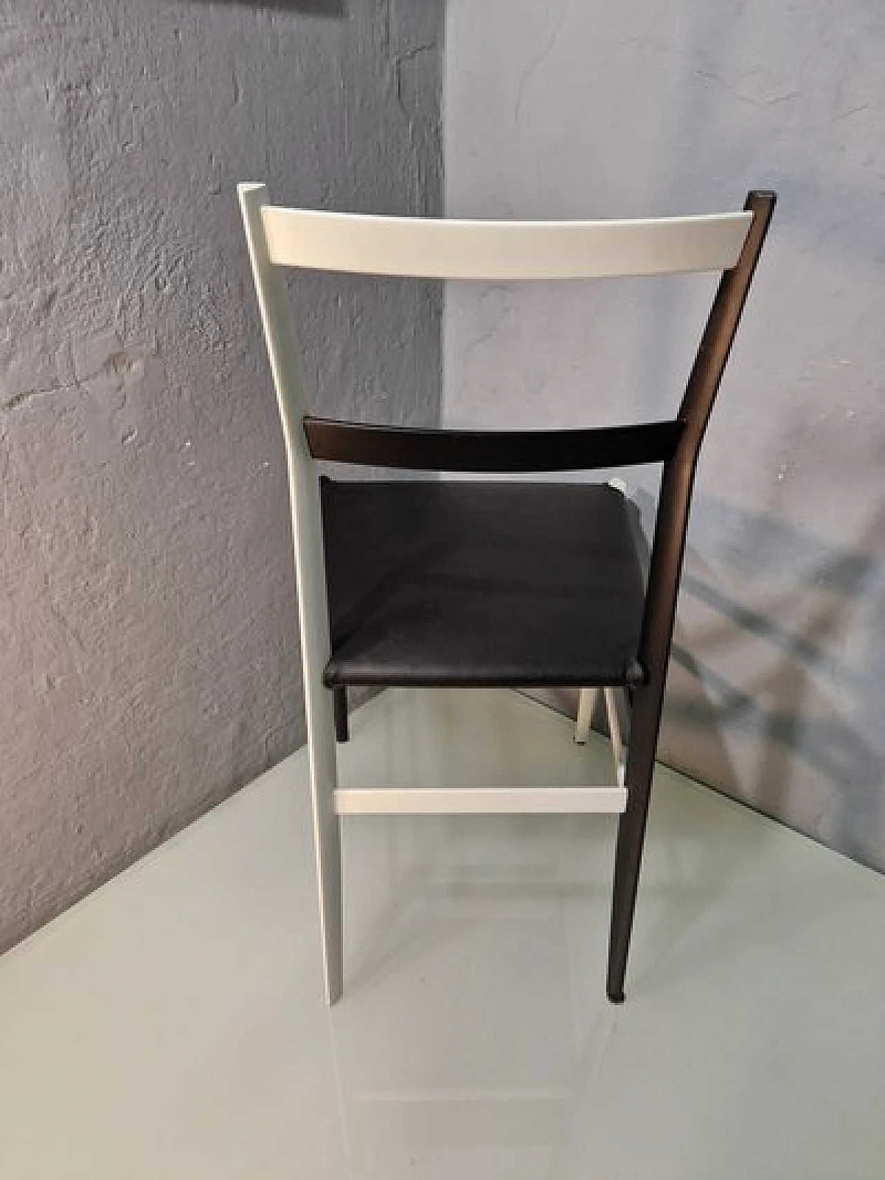 Sedia Superleggera bianca e nera di Gio Ponti per Cassina, anni '90 6