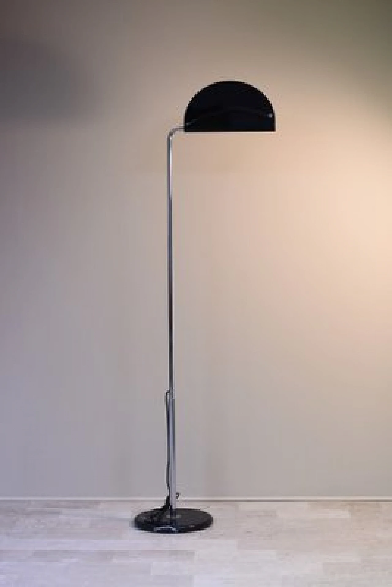 Mezzaluna floor lamp by Bruno Gecchelin for Skipper, 1974 1