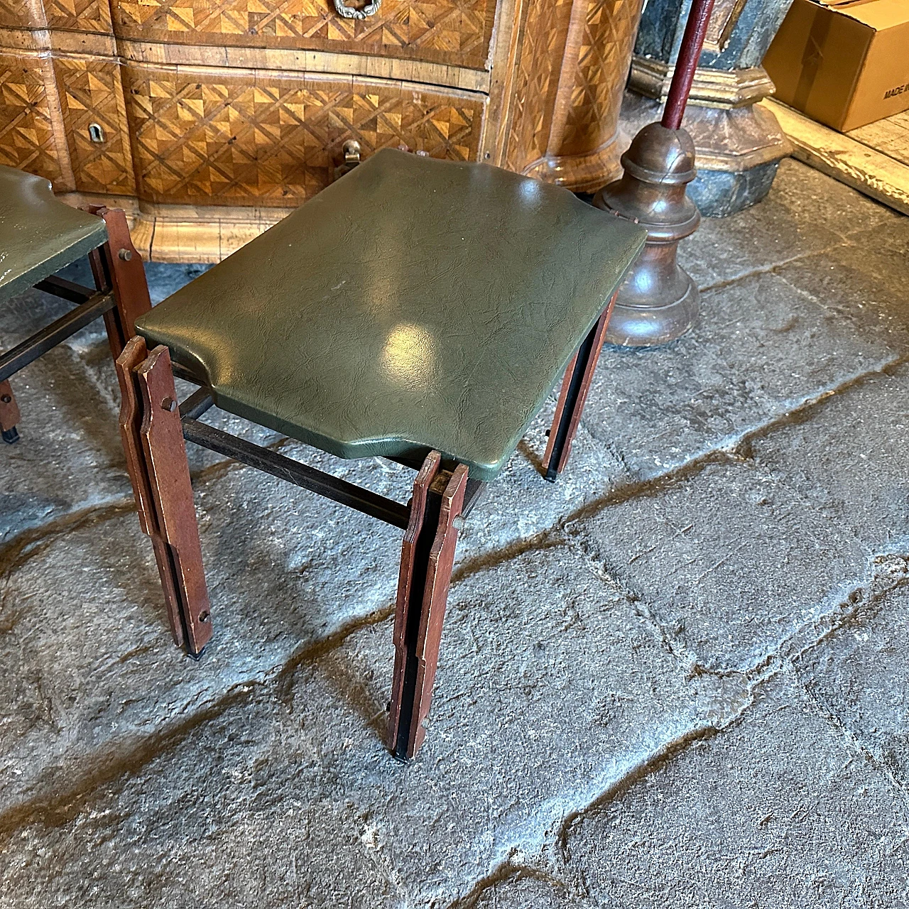 Pair of wooden stools in the style of Ico Parisi, 1960s 12