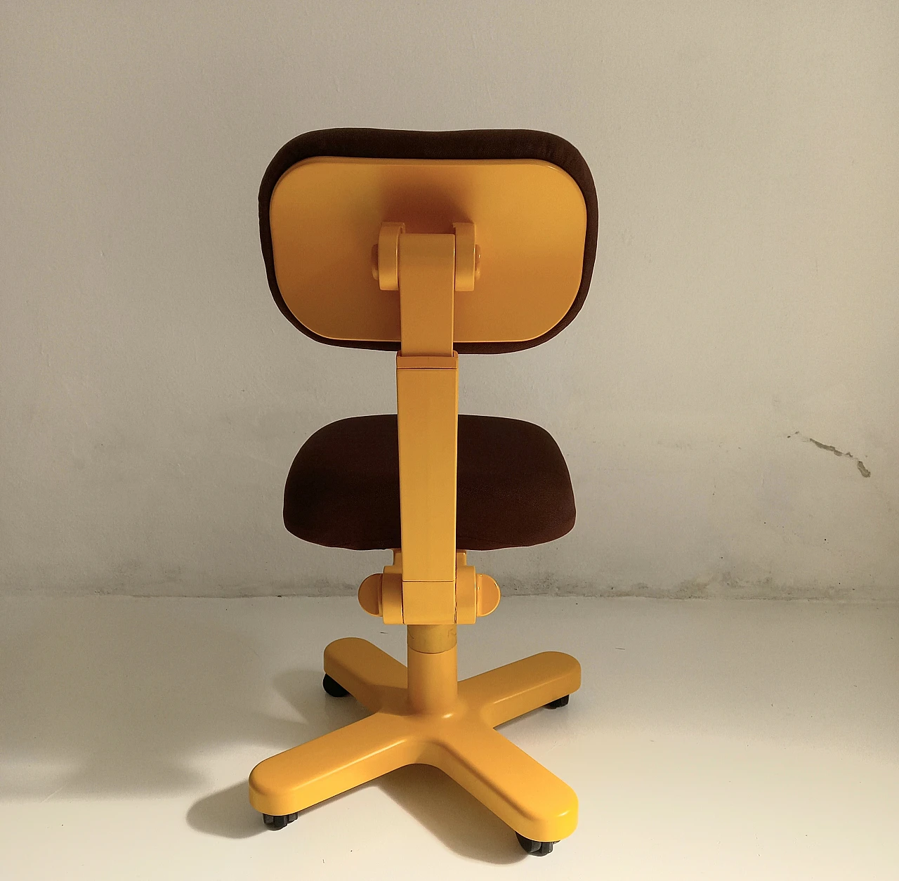 Synthesis office chair by Ettore Sottsass for Olivetti, 1972 5