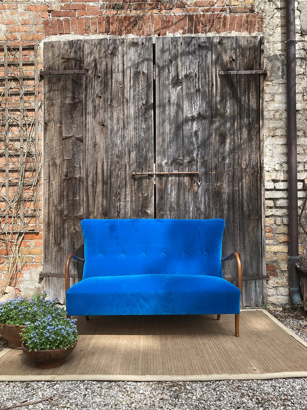 Solid cherry wood and blue velvet sofa, 1940s 12