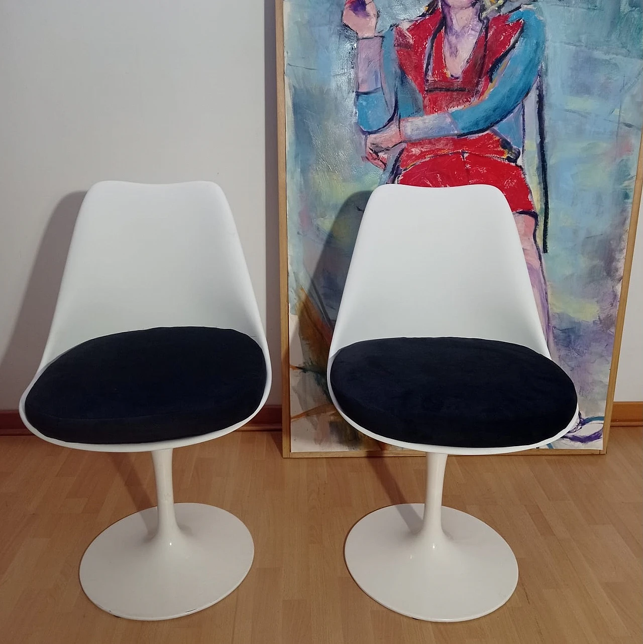 Pair of Tulip 769-S chairs by Eero Saarinen for Alivar, 1980s 9