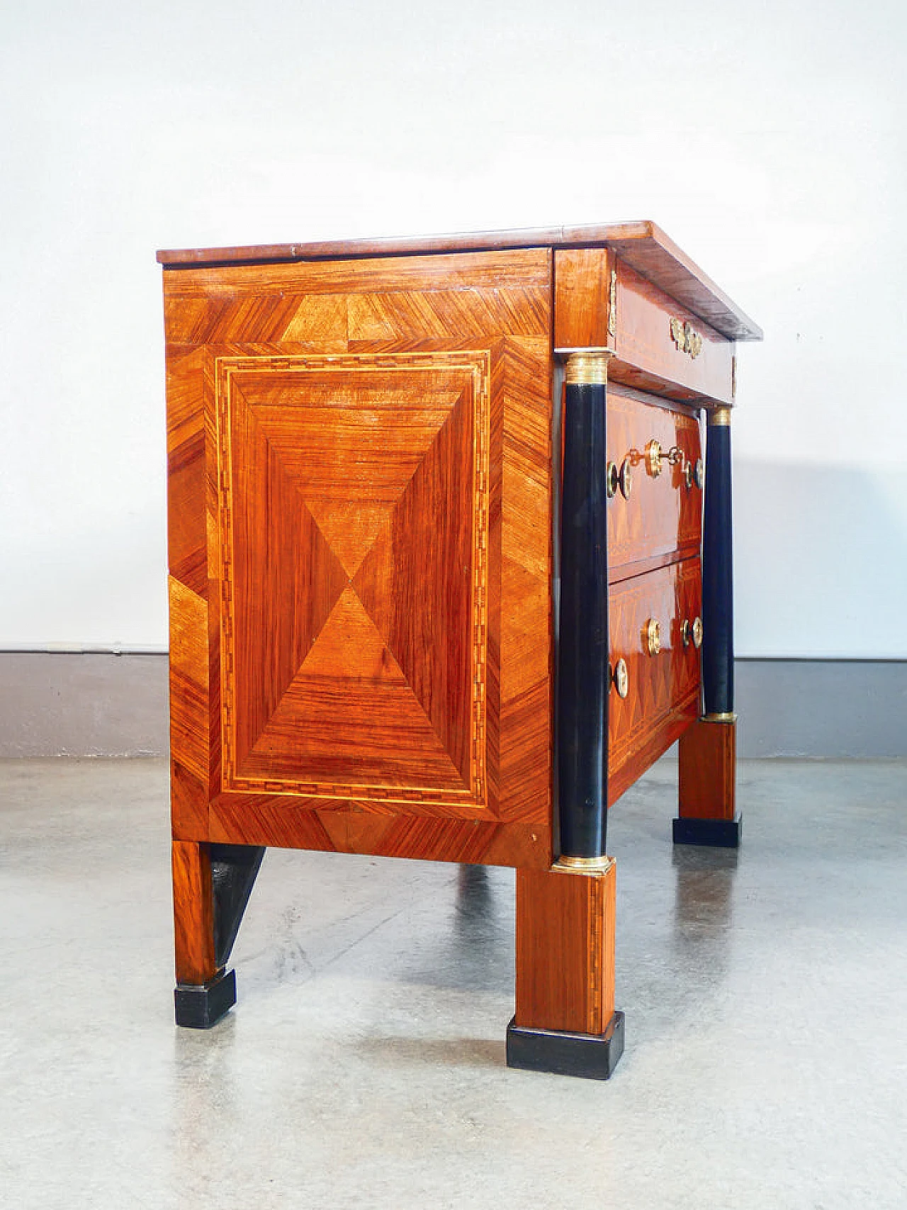 Empire inlaid and ebonized walnut dresser, first half of 19th century 8