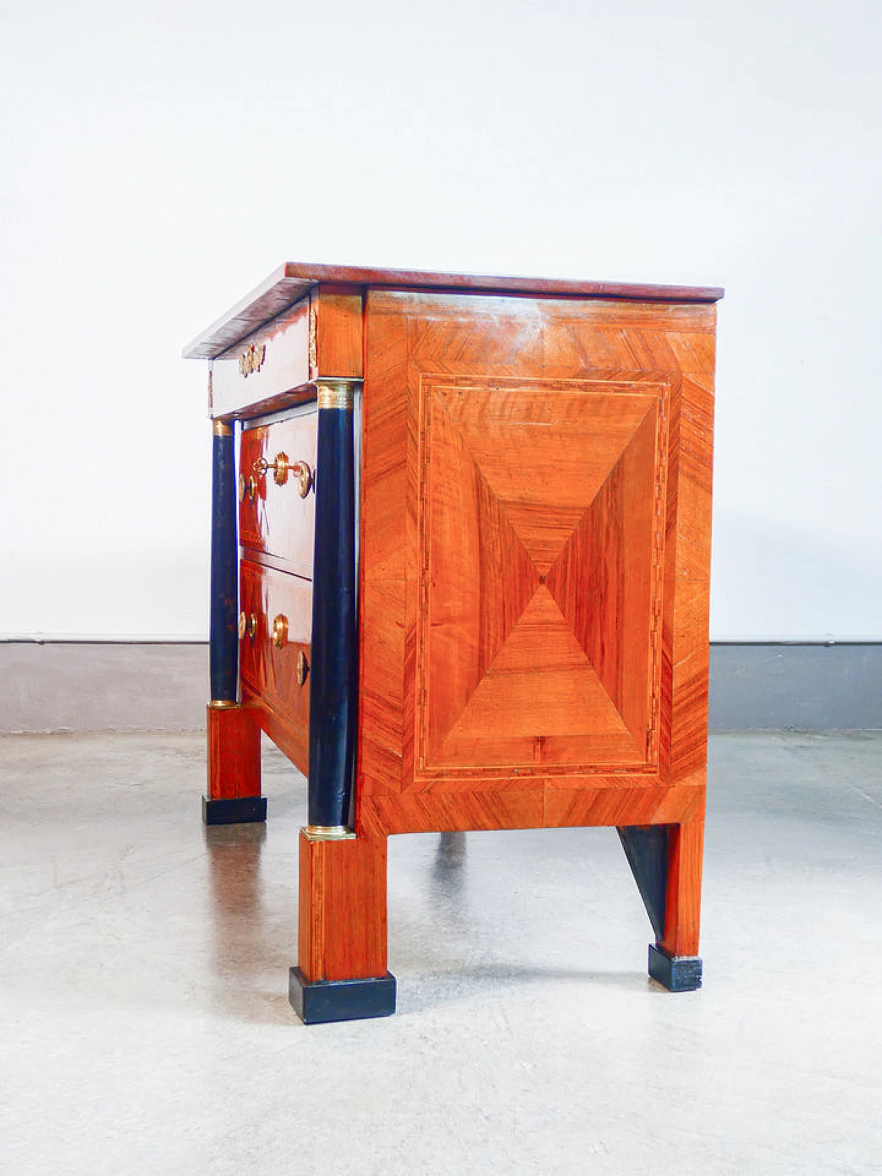 Empire inlaid and ebonized walnut dresser, first half of 19th century 10