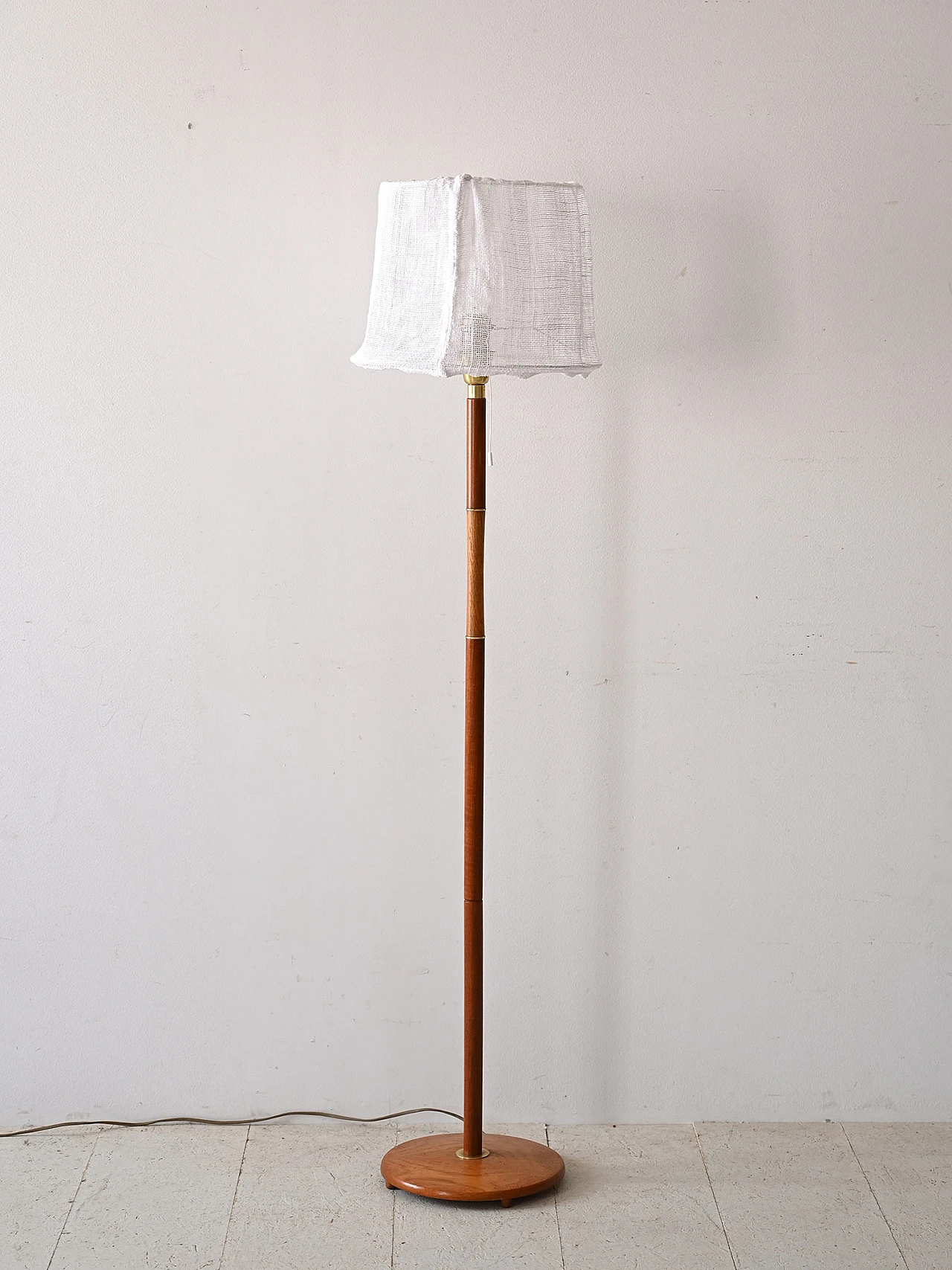 Wooden floor lamp with fabric shade, 1960s 1