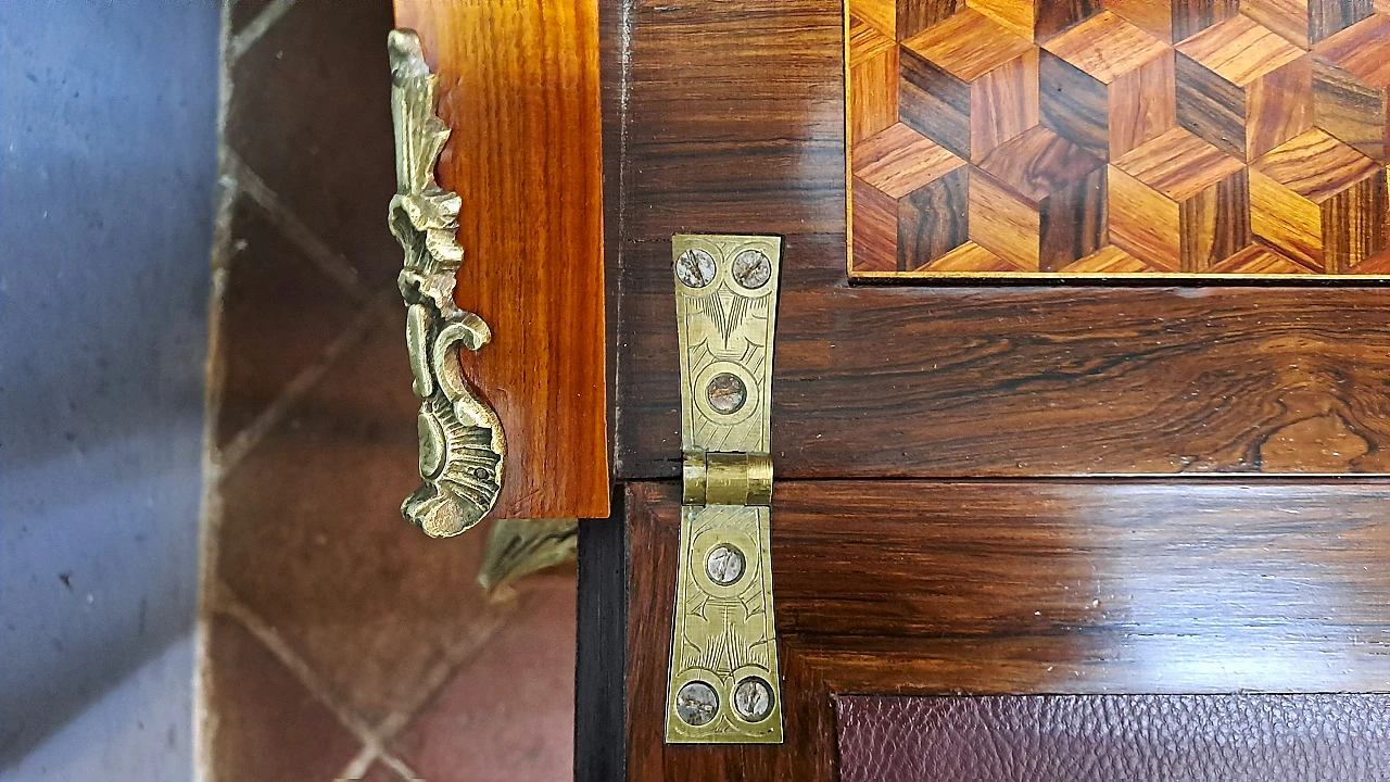 Wood veneered marqueterie flap desk, 19th century 5