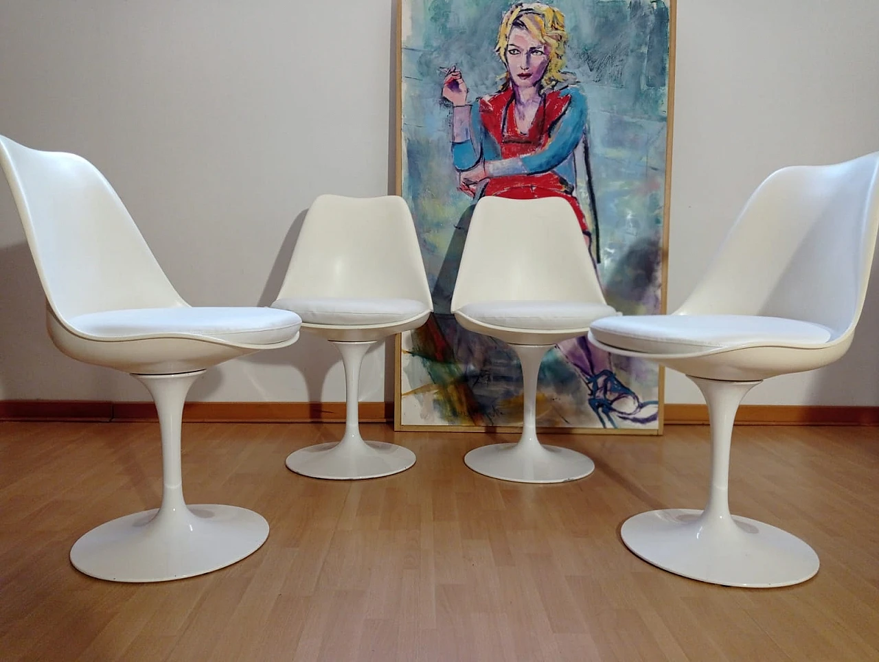 4 White Tulip 769-S chairs by Eero Saarinen for Alivar, 1980s 3