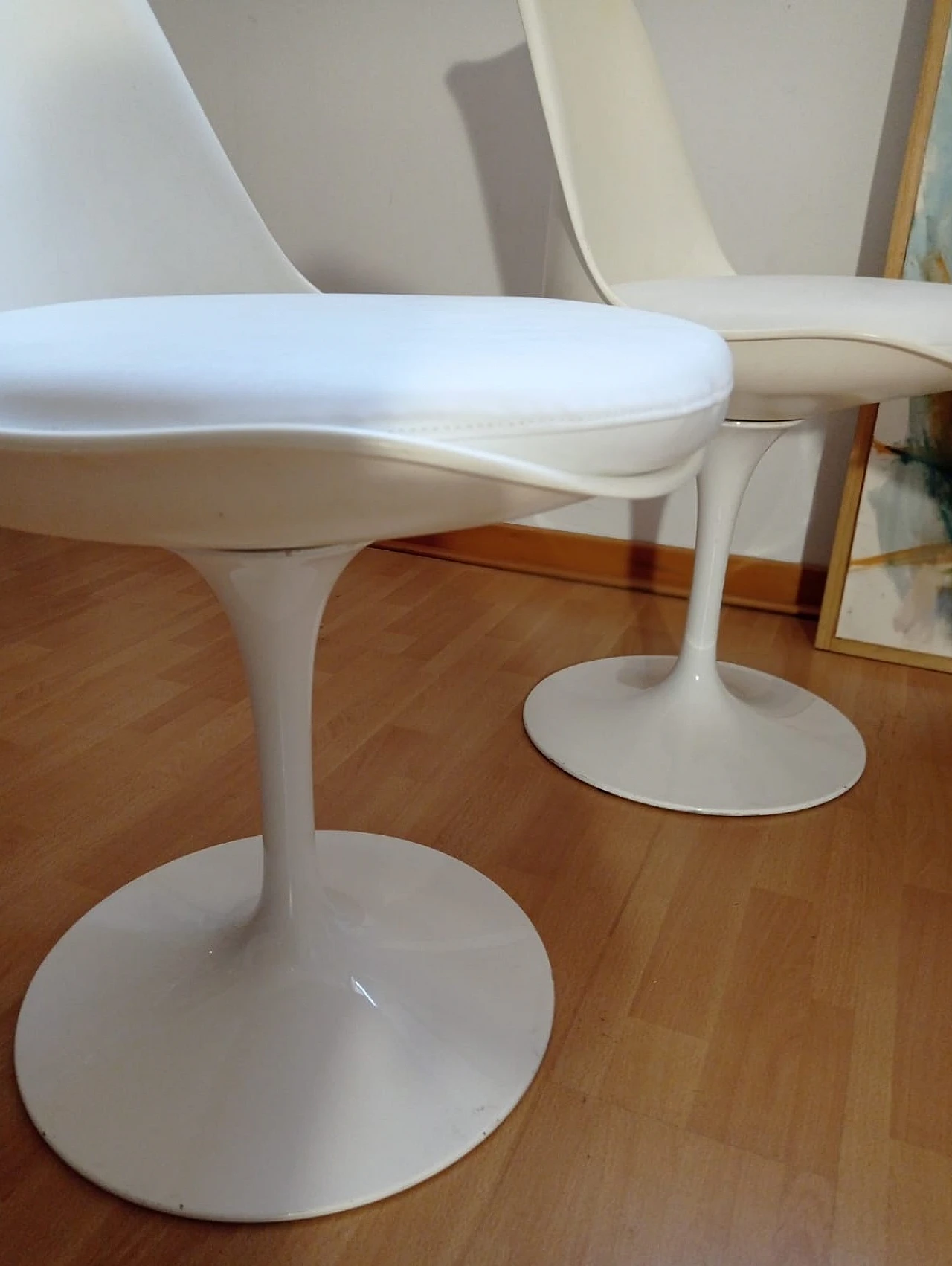 4 White Tulip 769-S chairs by Eero Saarinen for Alivar, 1980s 8