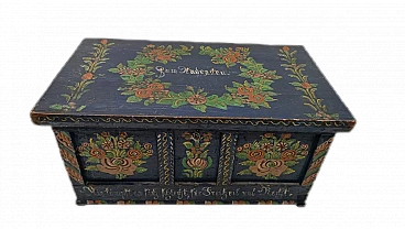 German painted wood jewelry box with floral motifs, 19th century