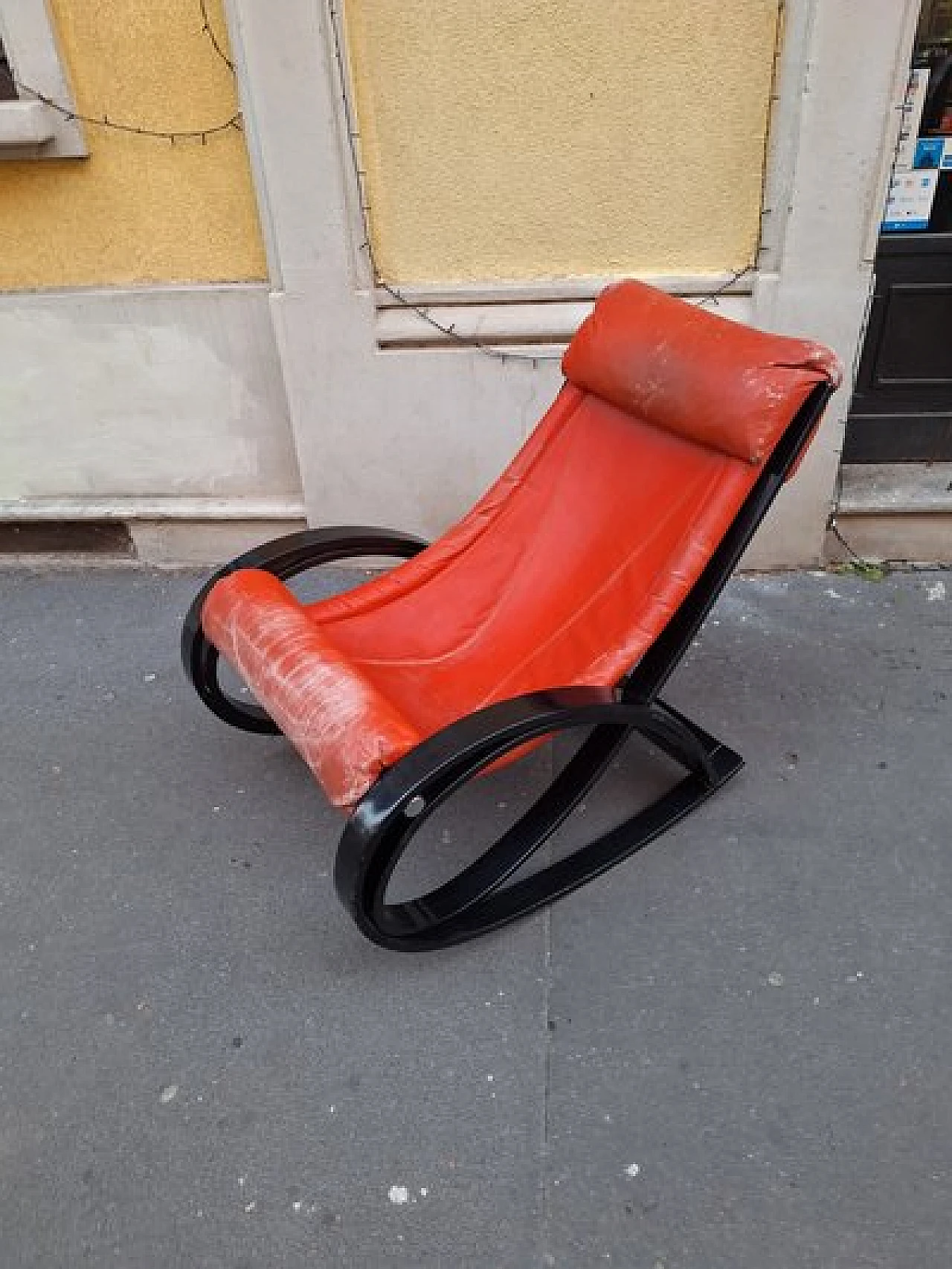 Sgarsul red rocking chair by Gae Aulenti for Poltronova, 1970s 1