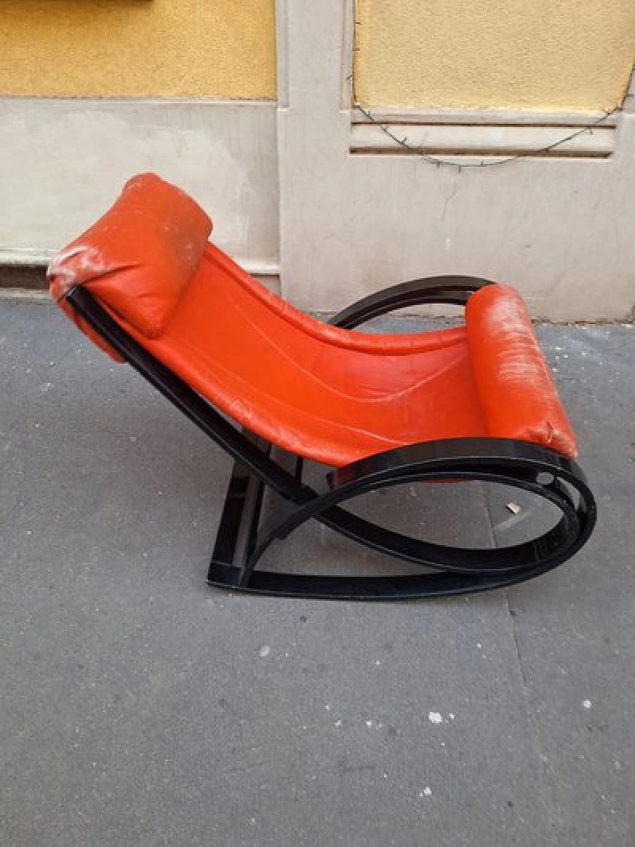 Sgarsul red rocking chair by Gae Aulenti for Poltronova, 1970s 6