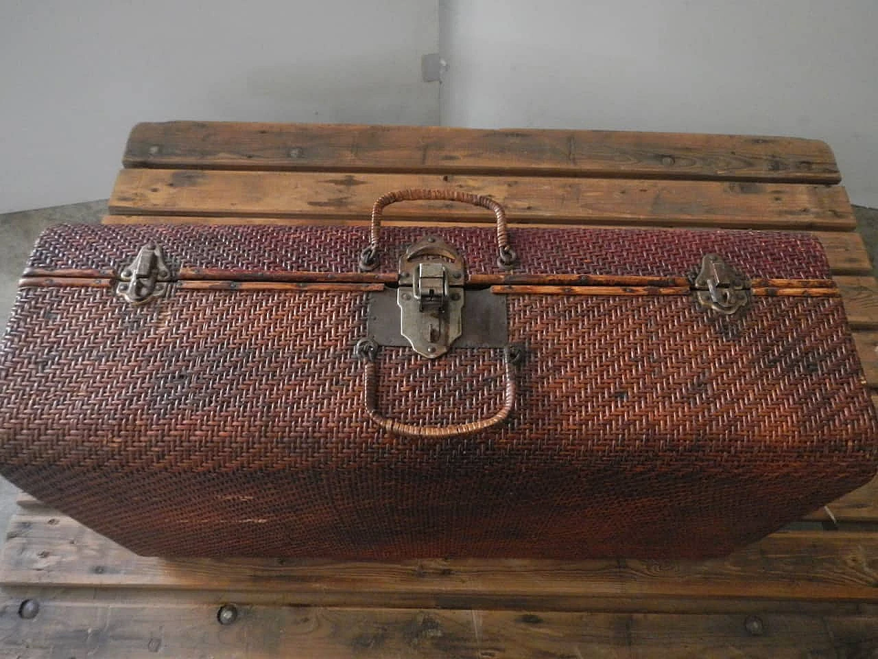 Wood and wicker trunk, 1940s 6