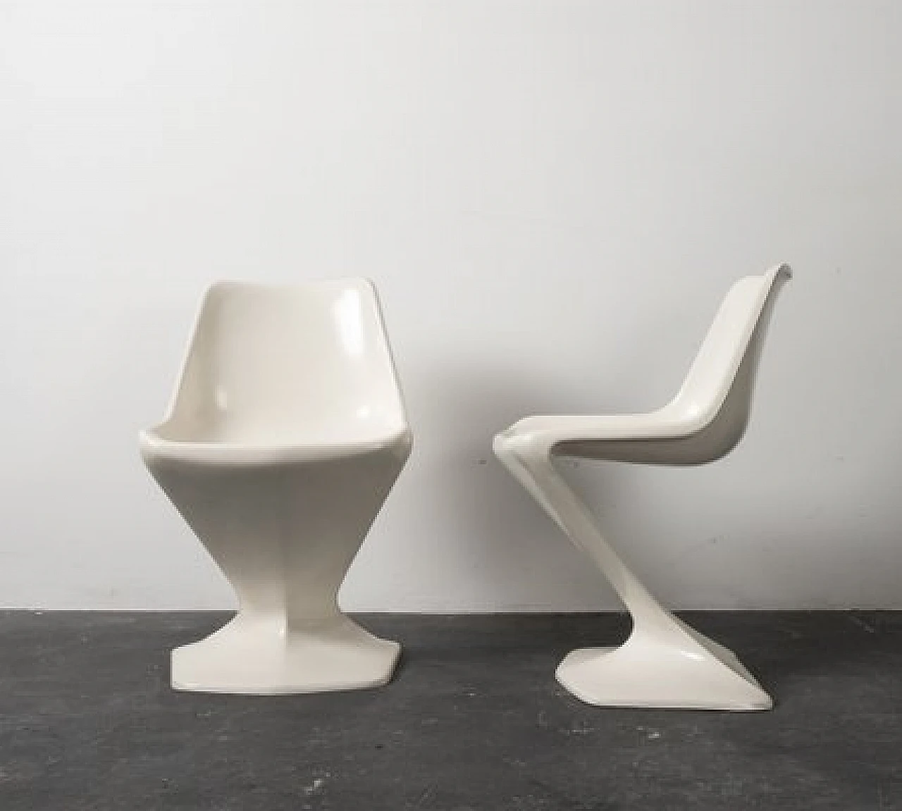 Pair of white fibreglass chairs, 1960s 1