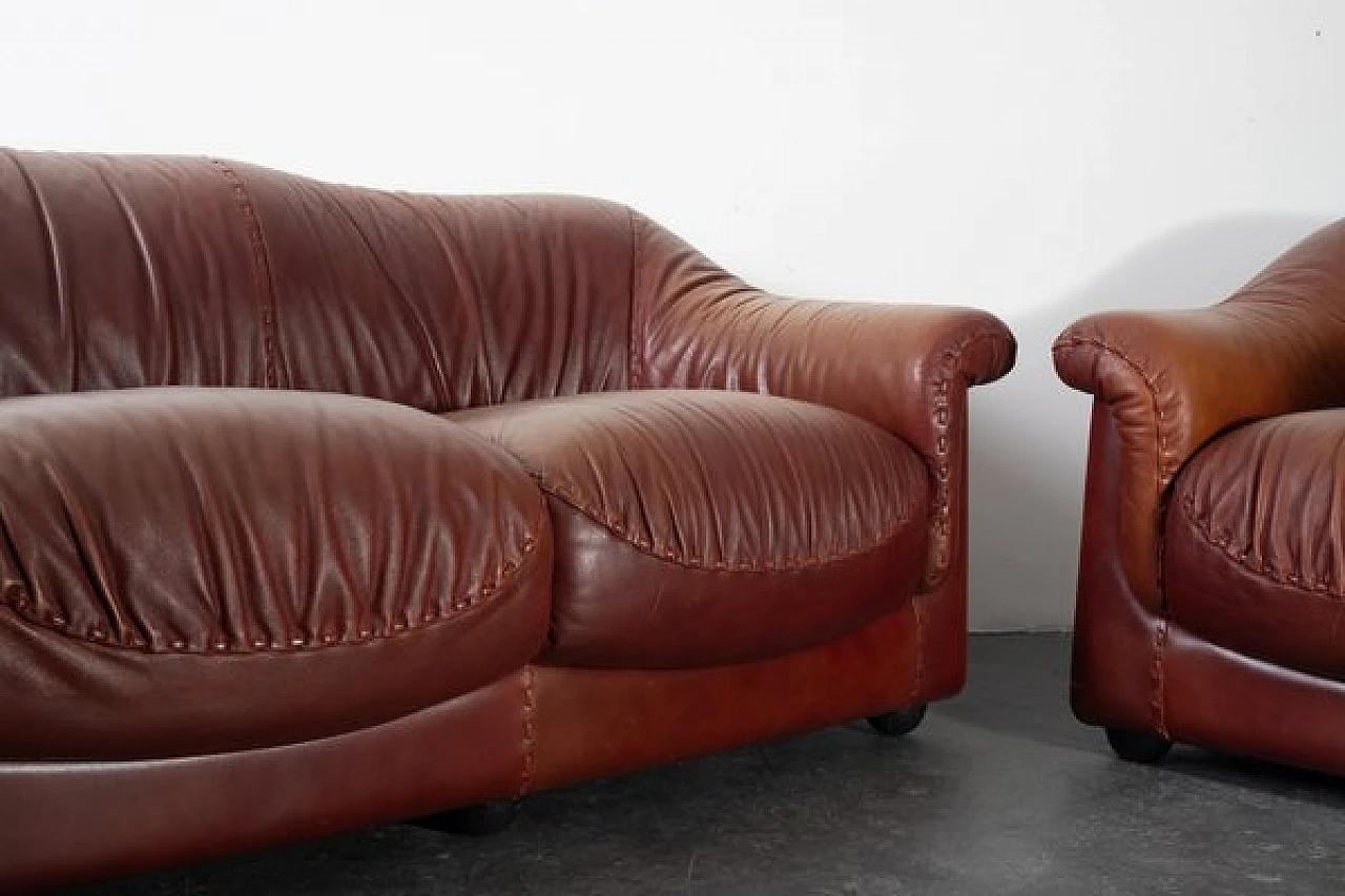 Leather sofa and pair of armchairs, 1970s 8