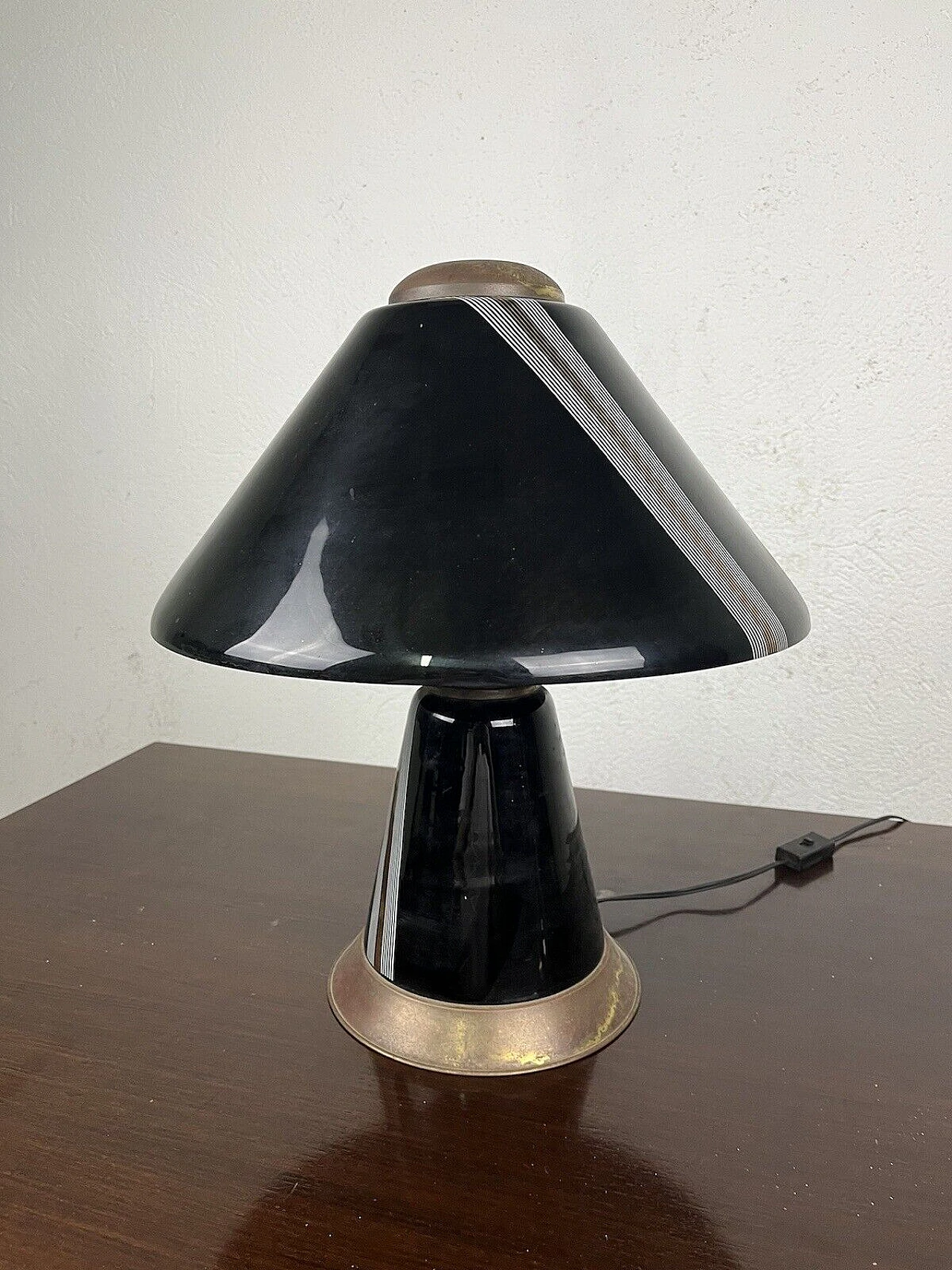 Black and gilded metal table lamp, 1960s 1