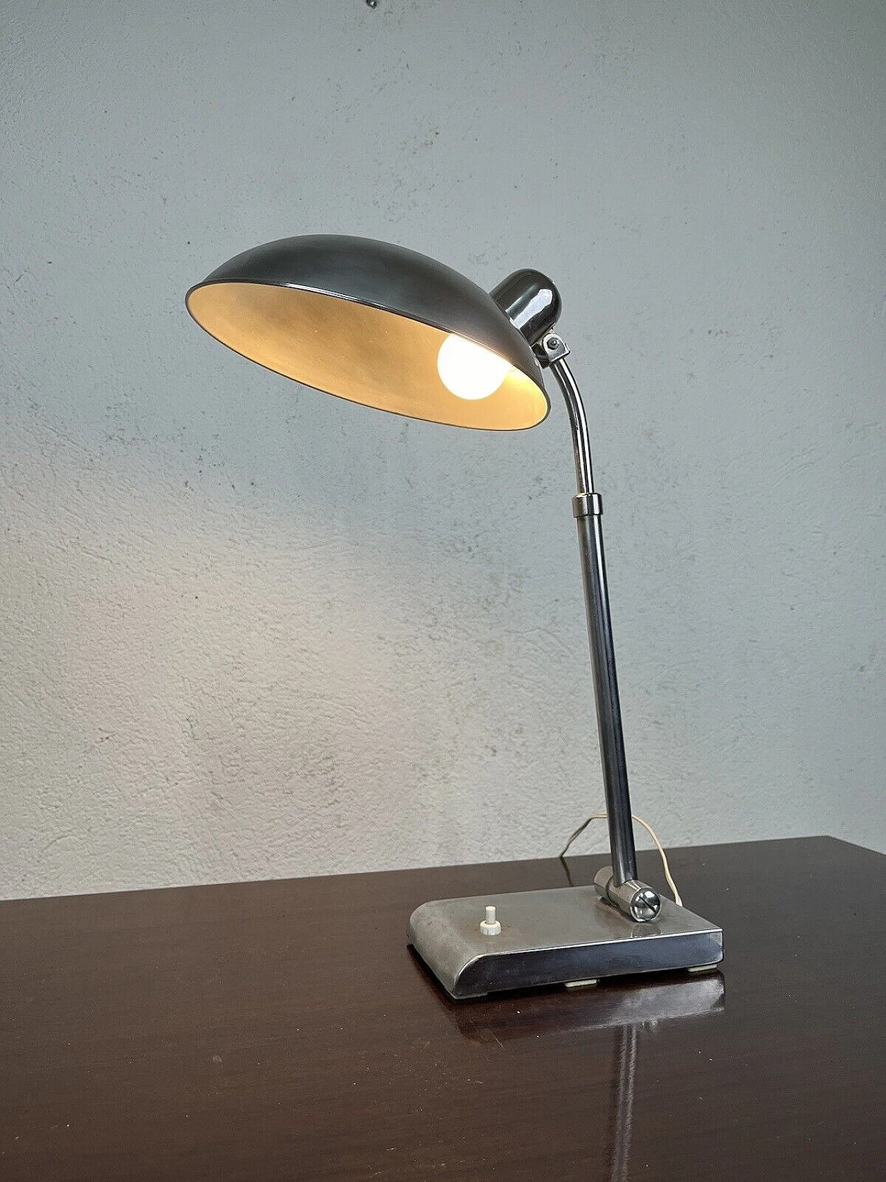 Chromed metal ministerial table lamp, 1960s 2