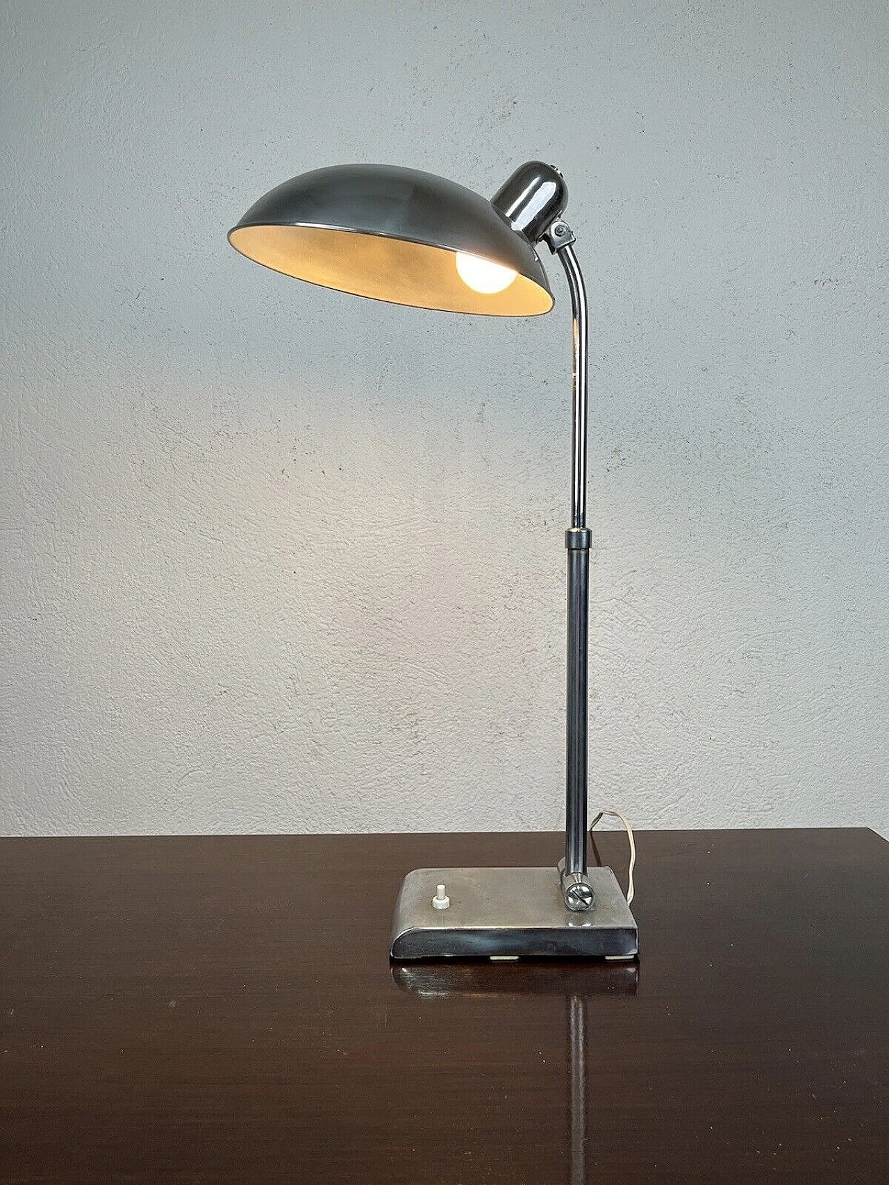 Chromed metal ministerial table lamp, 1960s 5