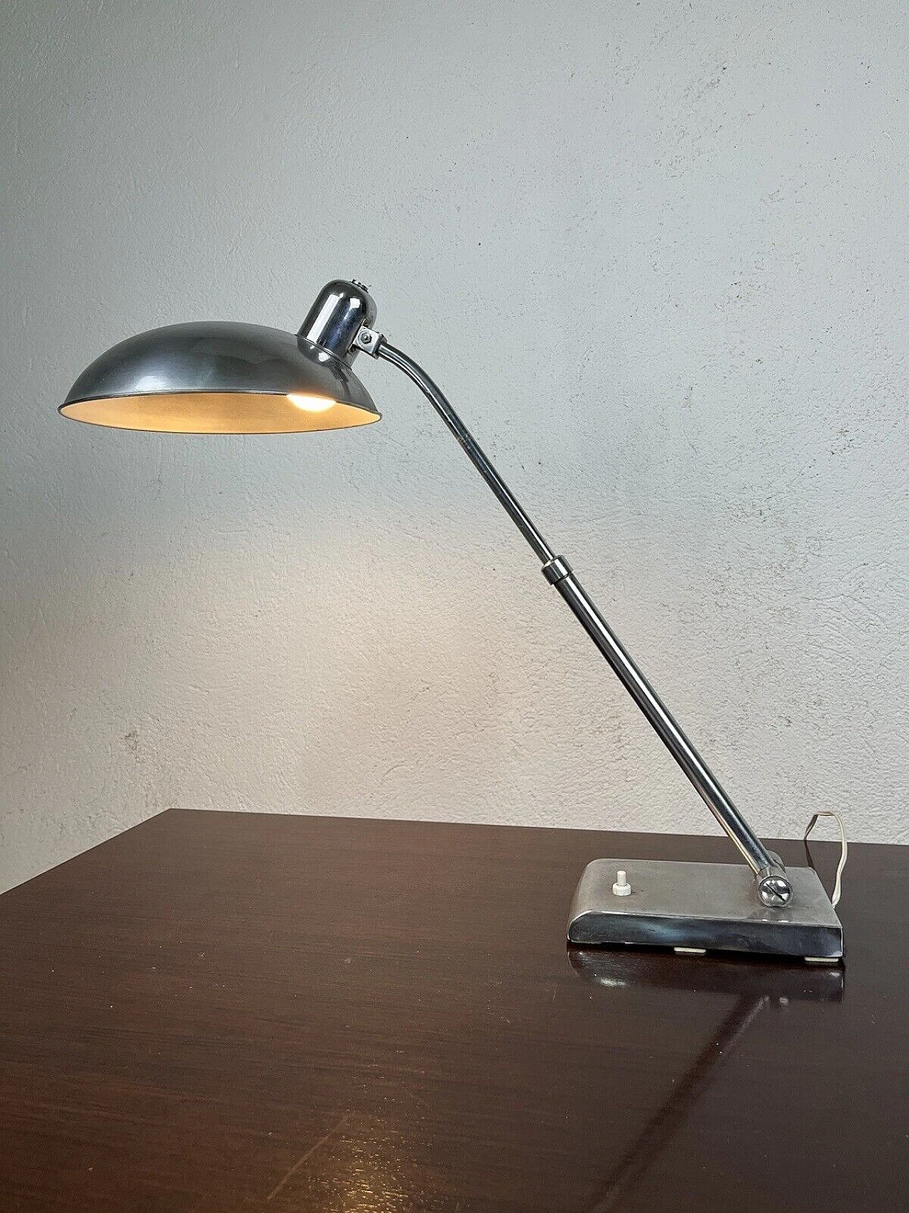 Chromed metal ministerial table lamp, 1960s 7