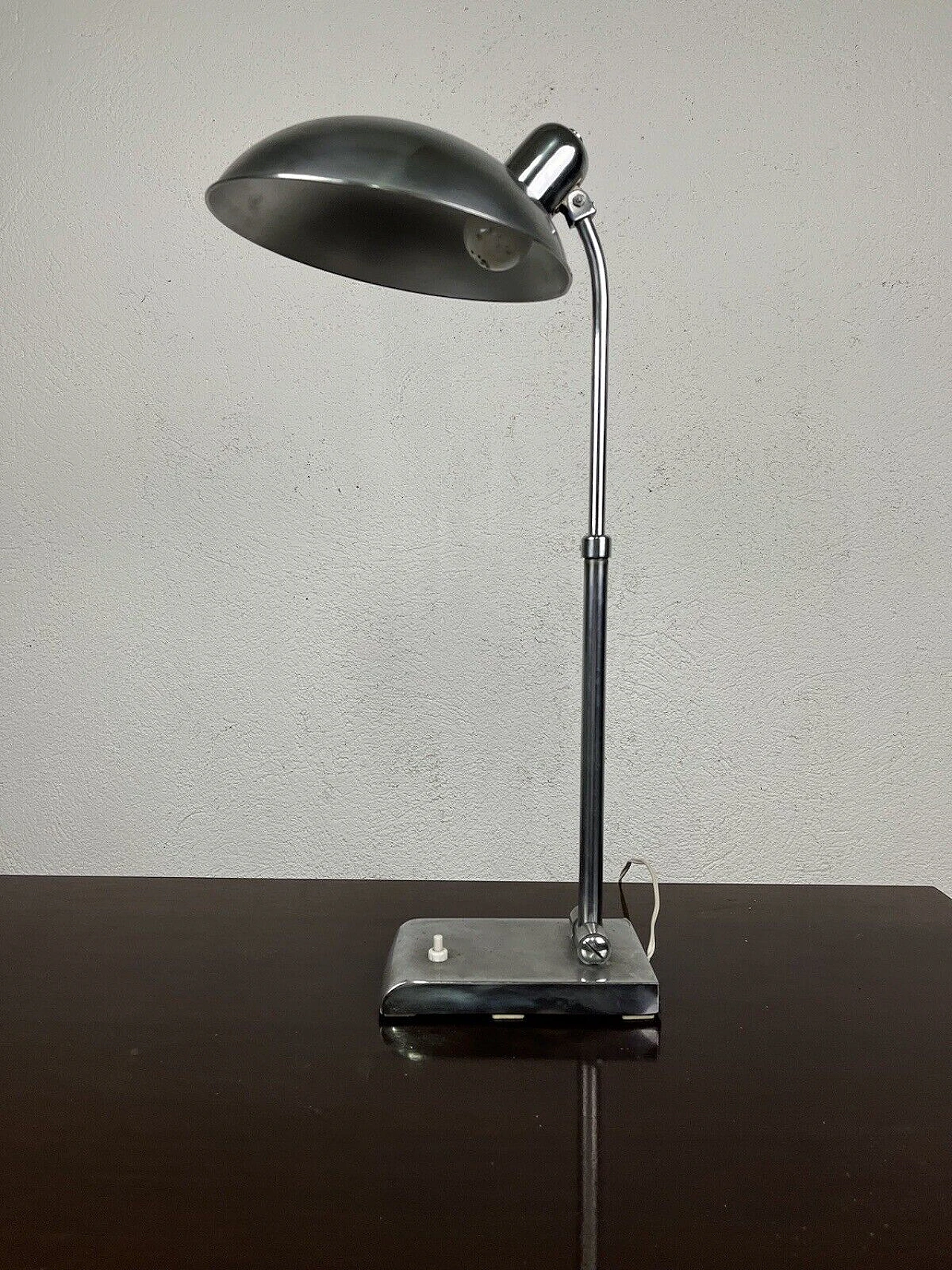 Chromed metal ministerial table lamp, 1960s 10