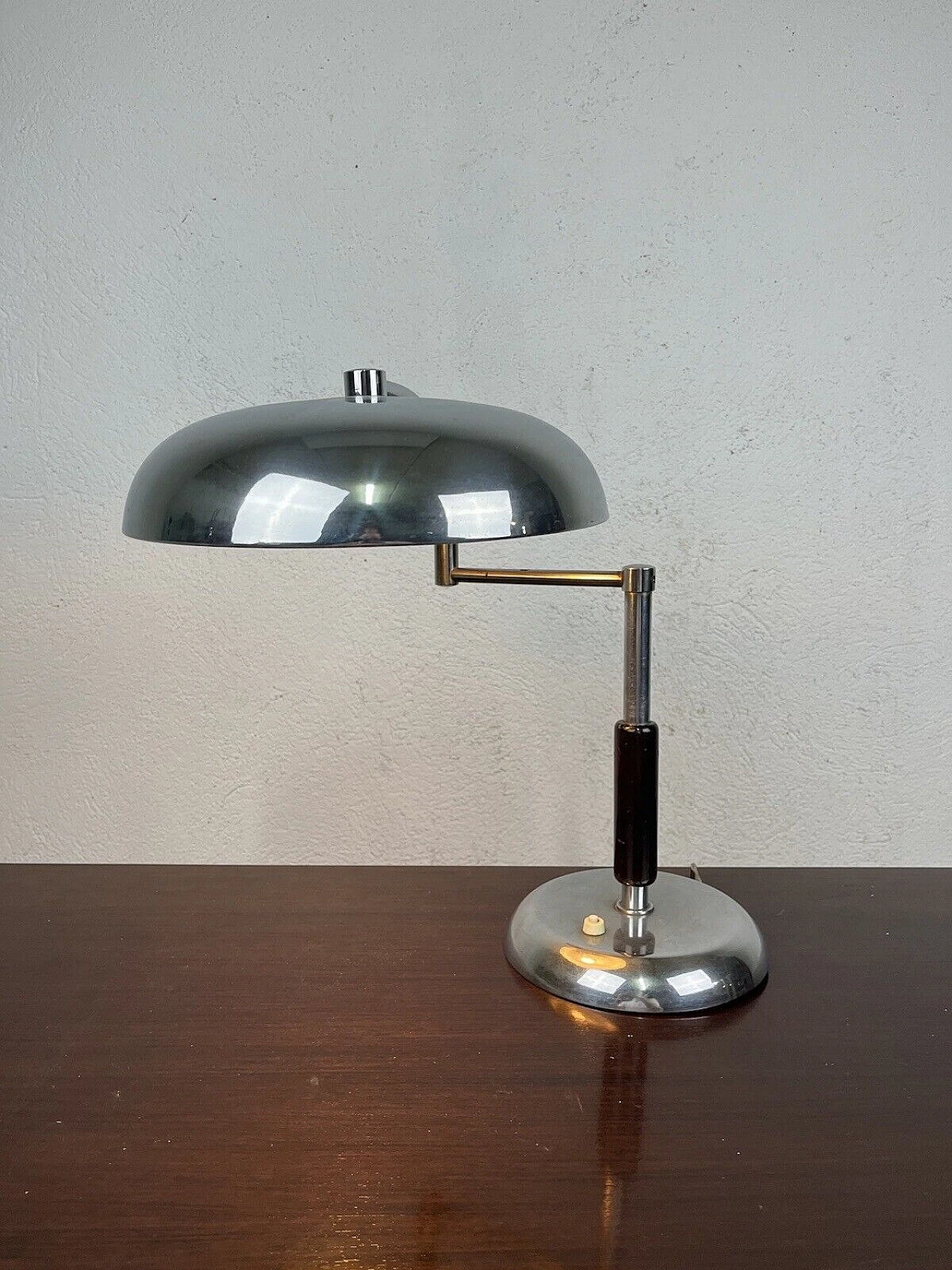 Metal and wood jointed ministerial table lamp, 1960s 2