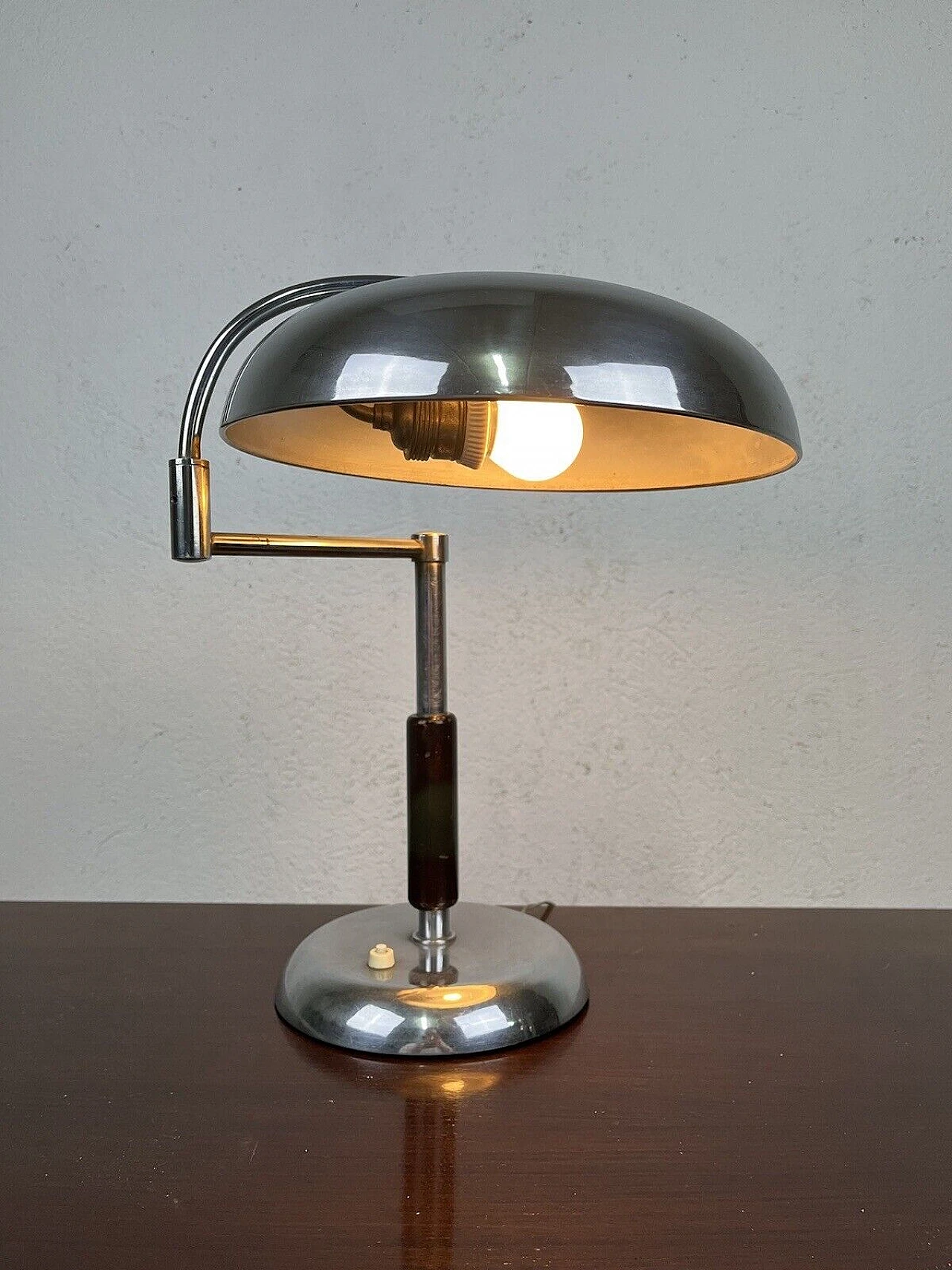 Metal and wood jointed ministerial table lamp, 1960s 6