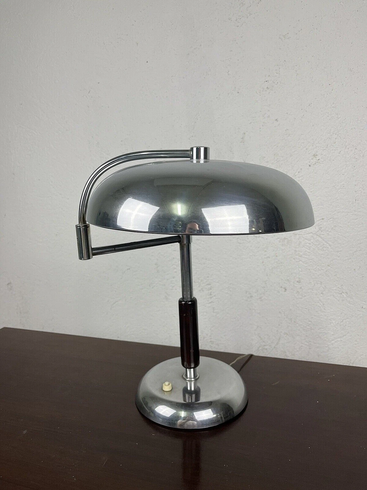 Metal and wood jointed ministerial table lamp, 1960s 7