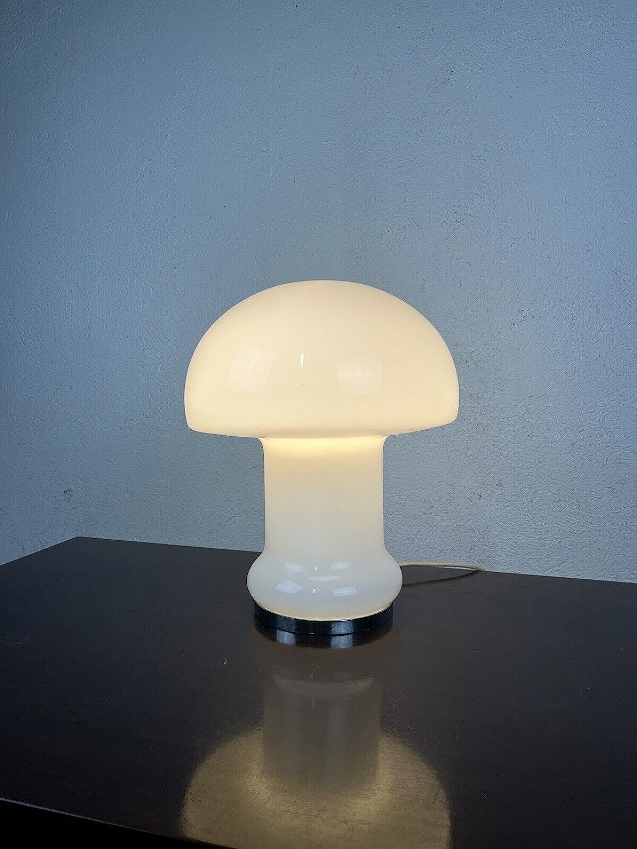 Space Age glass and metal mushroom table lamp, 1970s 2