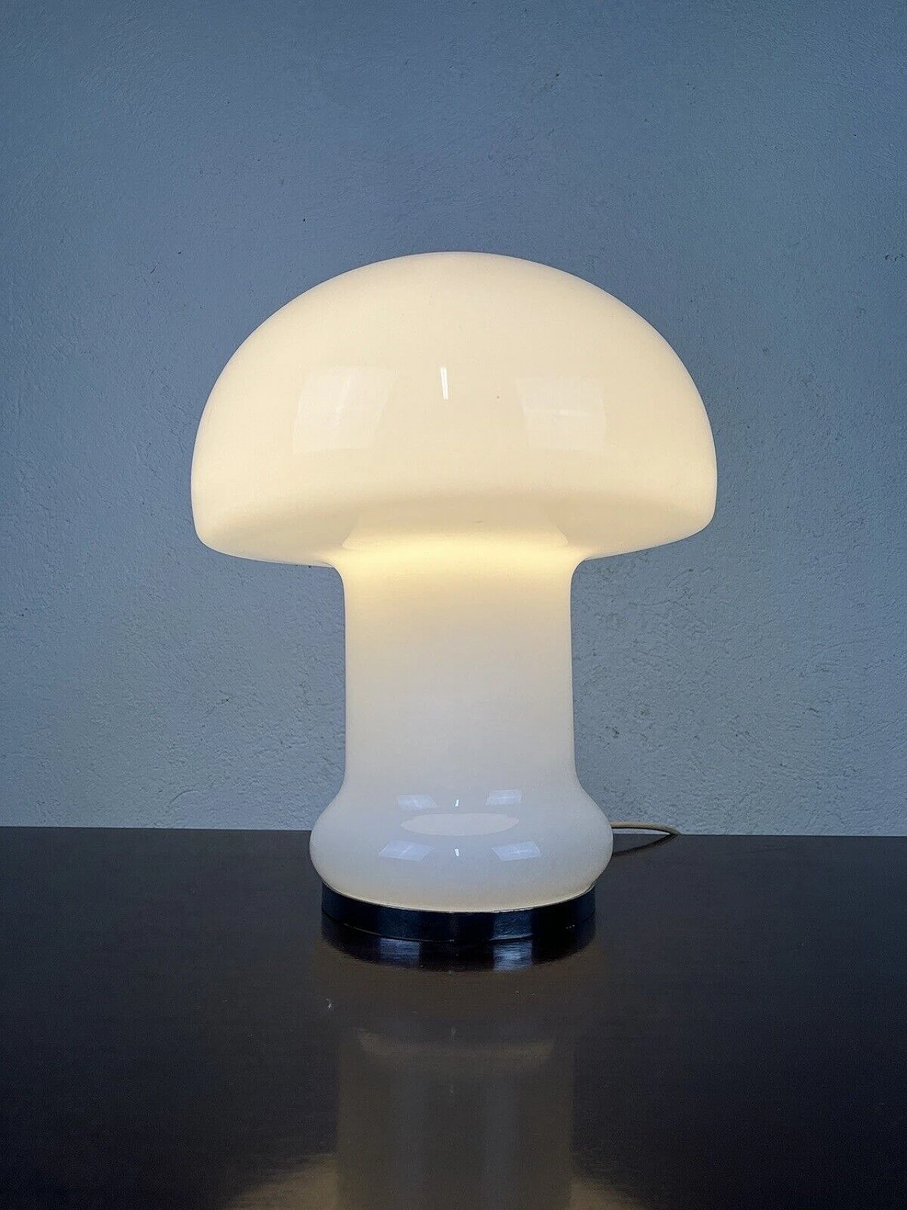 Space Age glass and metal mushroom table lamp, 1970s 10