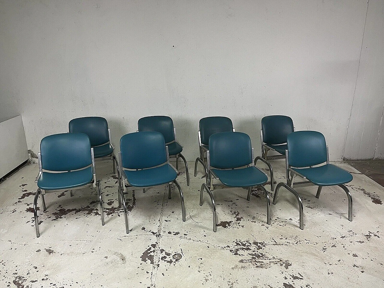 8 Cinema chairs in metal and vinyl by Anonima Castelli, 1960s 3