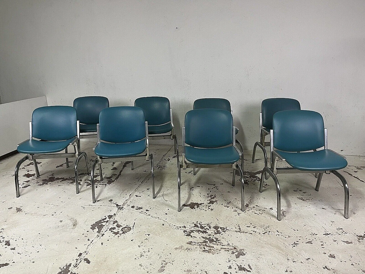 8 Cinema chairs in metal and vinyl by Anonima Castelli, 1960s 4