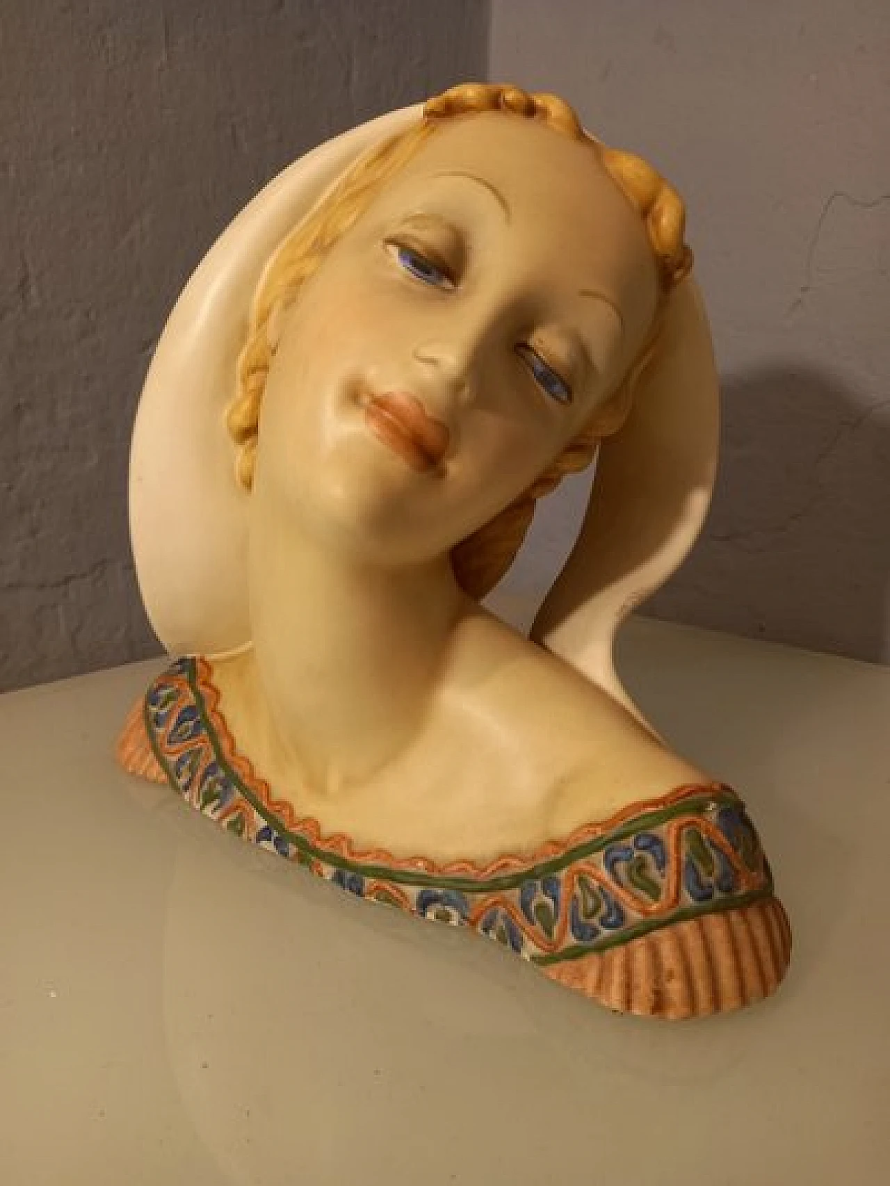 Guido Cacciapuotti, Fanciulla, scultura in ceramica smaltata, anni '50 1