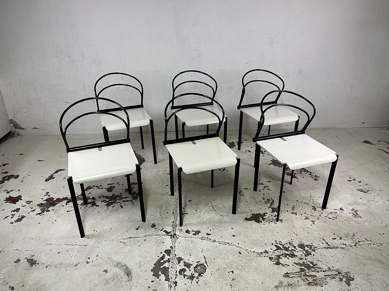 6 Chairs in black metal and white wood, 1980s 13