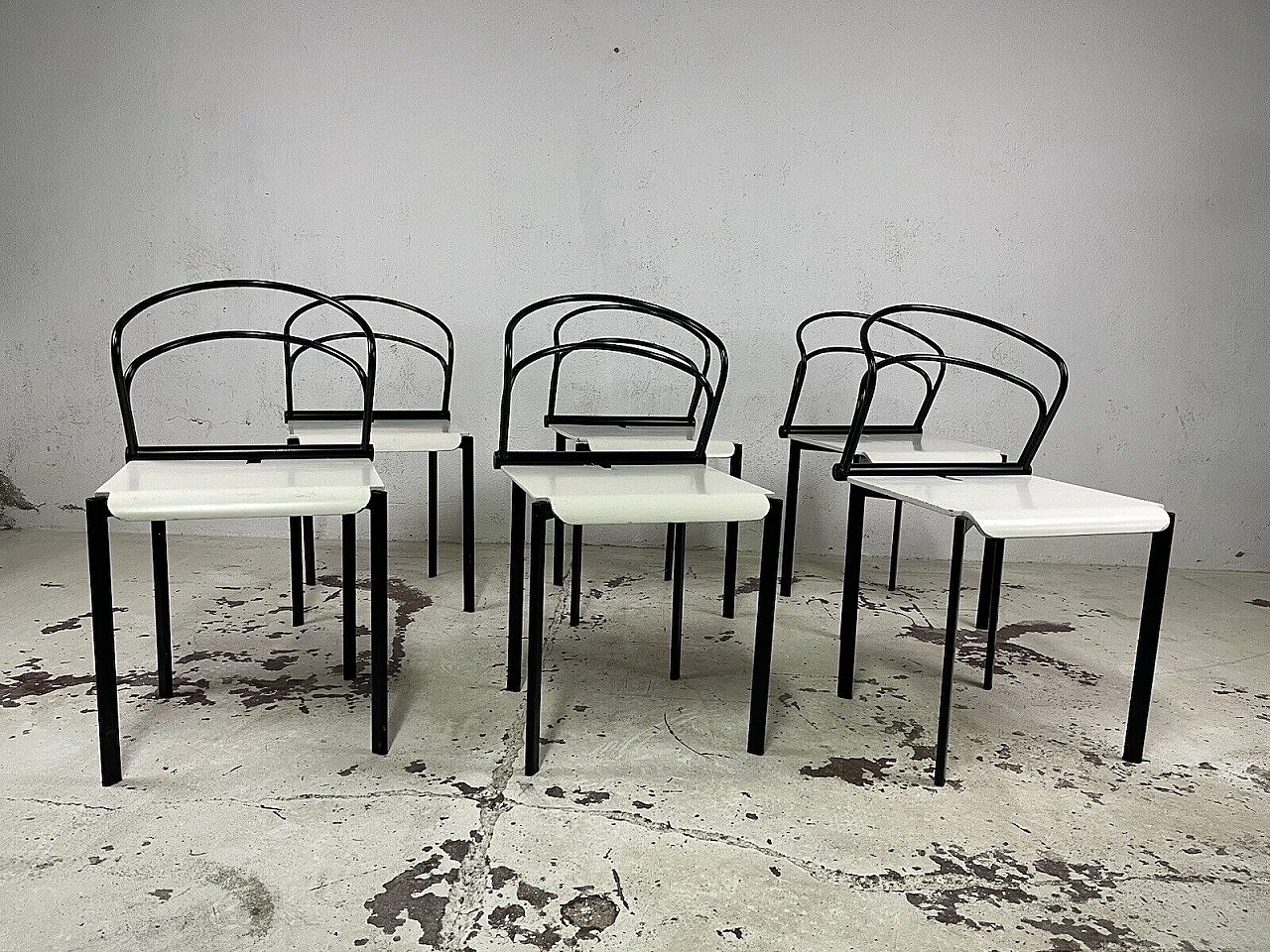 6 Chairs in black metal and white wood, 1980s 14