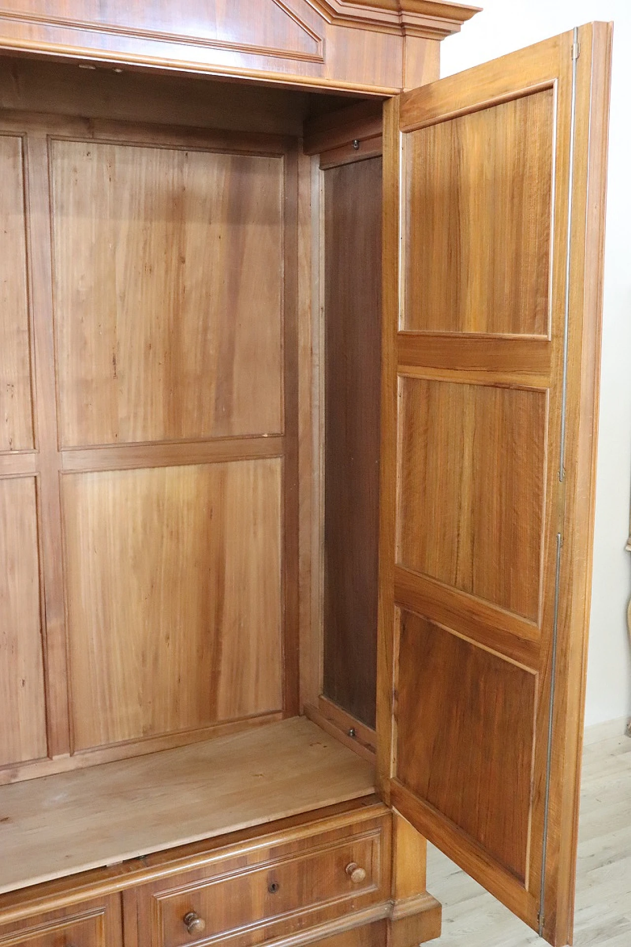 Two-door wardrobe in solid walnut veneer, late 19th century 9