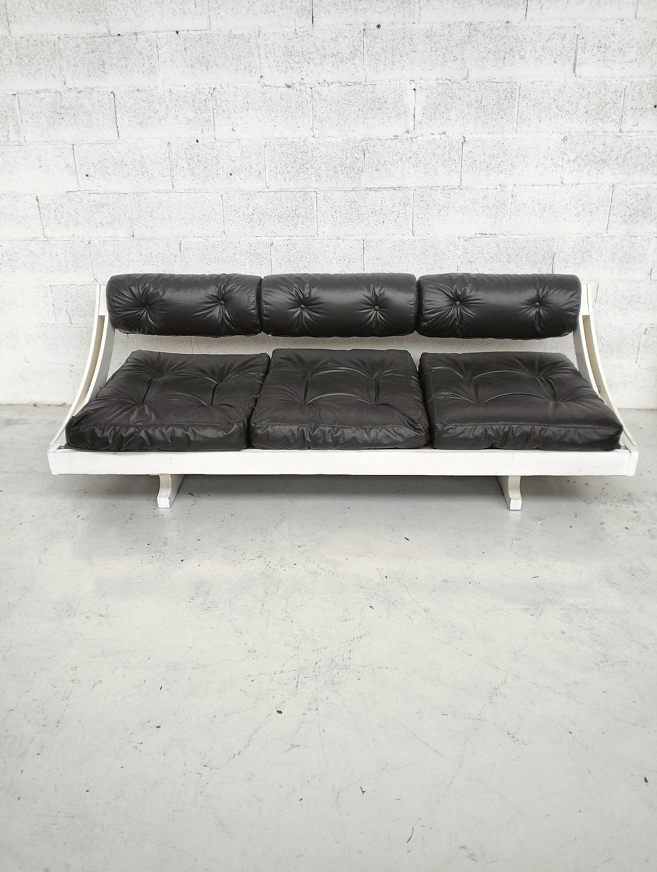 Black leather GS-195 sofa by Gianni Songia for Sormani, 1960s 11