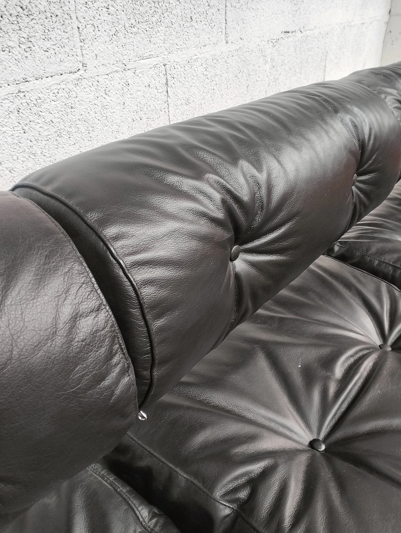 Black leather GS-195 sofa by Gianni Songia for Sormani, 1960s 13