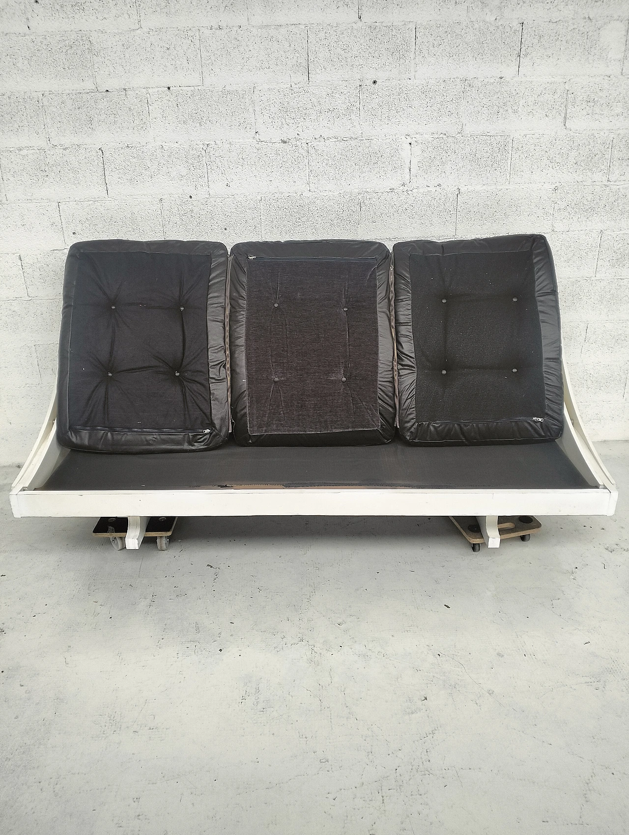 Black leather GS-195 sofa by Gianni Songia for Sormani, 1960s 15